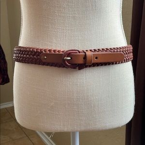 Loft leather skinny belt